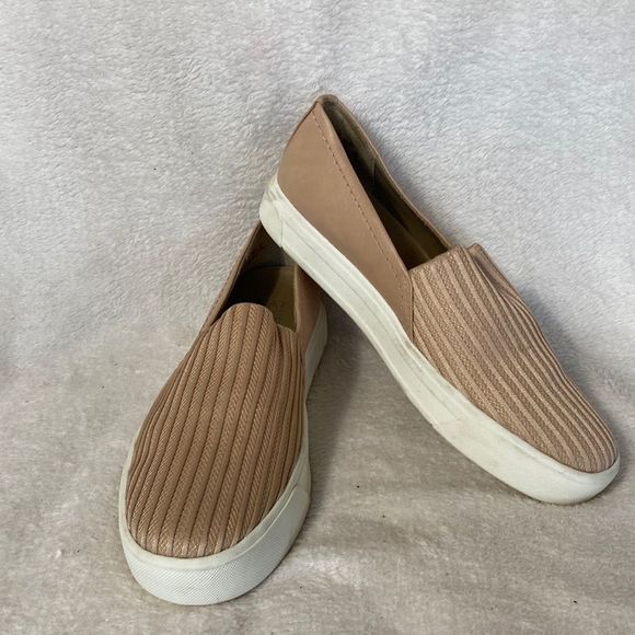 🔴 2 for $25 Naturalizer Womens Brogan Almond Blush Stretch Synthetic Sneaker - Picture 1 of 7
